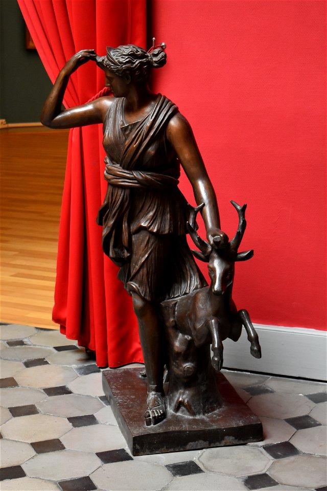 Musée Petiet - Diane chasseresse 02