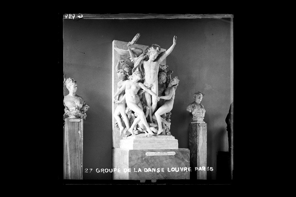 Musée du Louvre - Groupe de la danse, Louvre, Paris (g0494)