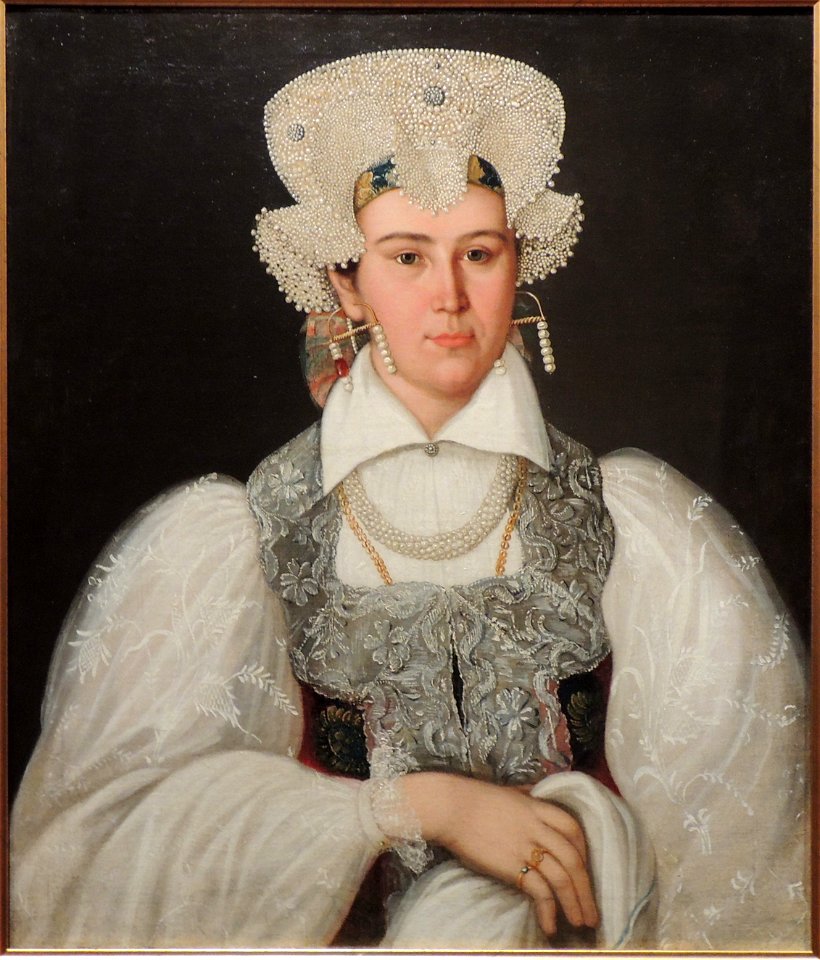 Merchant's wife in Novgorod's dress by anonim (1830s, GIM)