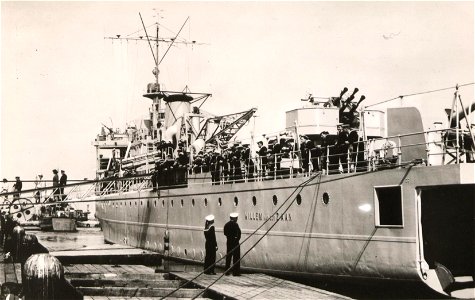 Mijnenlegger F 824 Willem vd Zaan