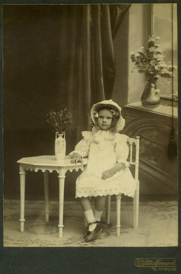 Mimi Yolande Ostaszewska