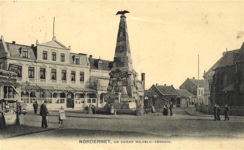Norderney. Am Kaiser-Wilhelm-Denkmal (AK 2998 Zedler & Vogel 1905)