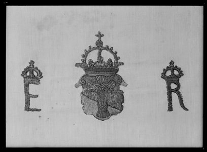 Näsduk i linne med Erik XIVs namnchiffer och Vasa-vapnet - Livrustkammaren - 44756