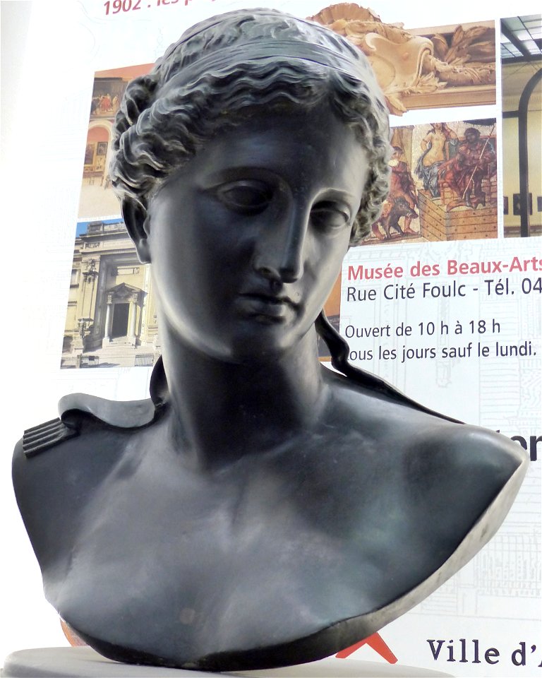 Nîmes,Beaux Arts192