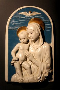 Oberhausen - Gasometer - Der schöne Schein - Madonna with child (Andrea della Robbia) 01 ies