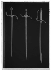 Officersvärja av nederländsk-svensk typ, 1620-1640, klinga Solingen - Livrustkammaren - 78311-negative