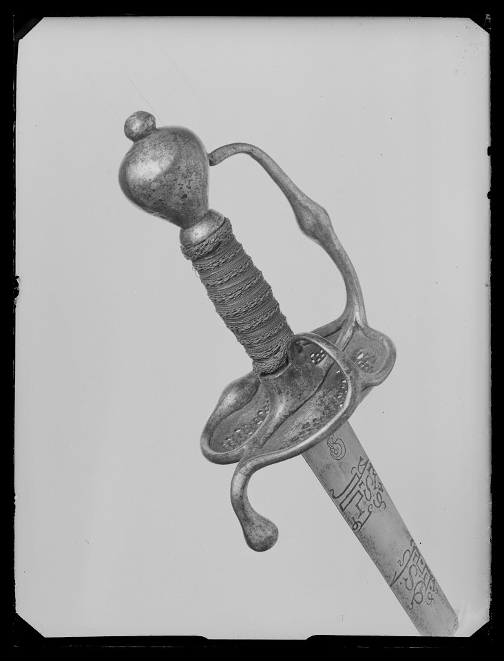 Officersvärja som tillhört Karl X Gustav, Sverige ca 1640-1660 - Livrustkammaren - 45210