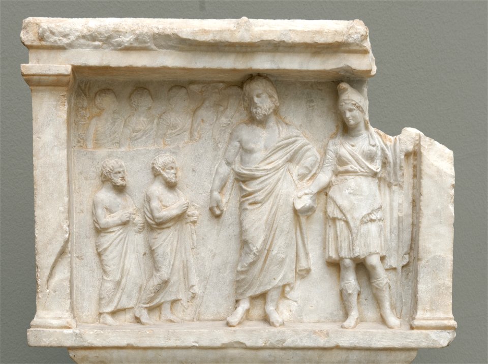 Offering to Artemis Bendis Ny Carlsberg Glyptotek IN462 n2