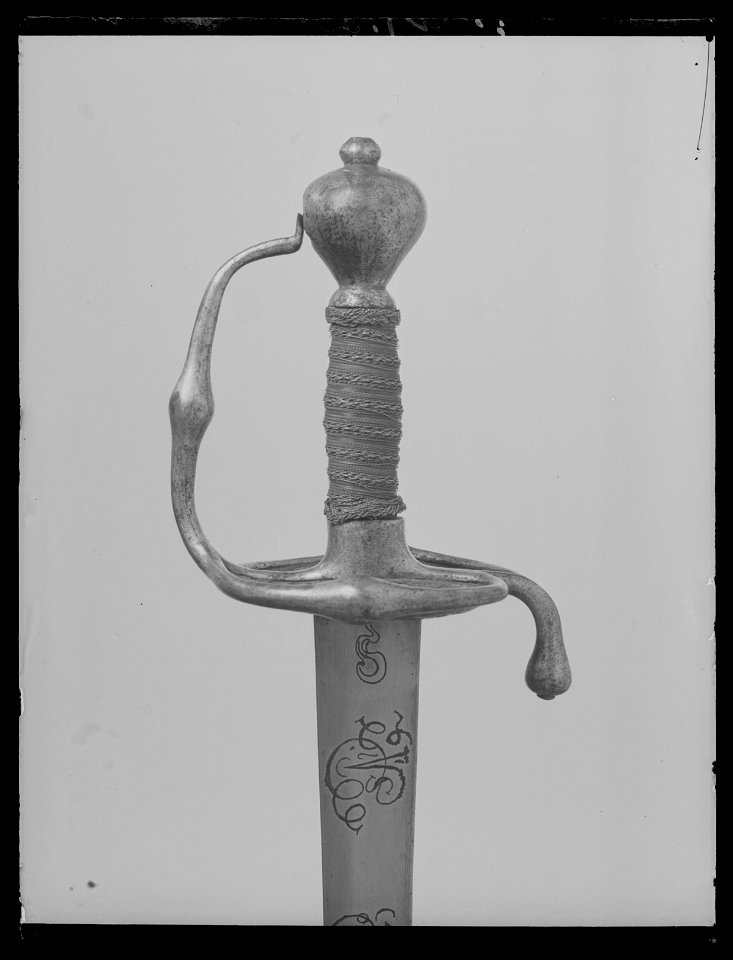 Officersvärja som tillhört Karl X Gustav, Sverige ca 1640-1660 - Livrustkammaren - 28057