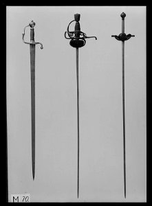 Officersvärja som tillhört Karl X Gustav, Sverige ca 1640-1660 - Livrustkammaren - 77834