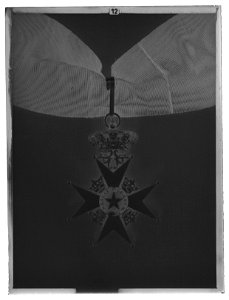 Ordenstecken för kommendör av Nordstjärneorden, Sverige. 1800-talets mitt - Livrustkammaren - 54071-negative