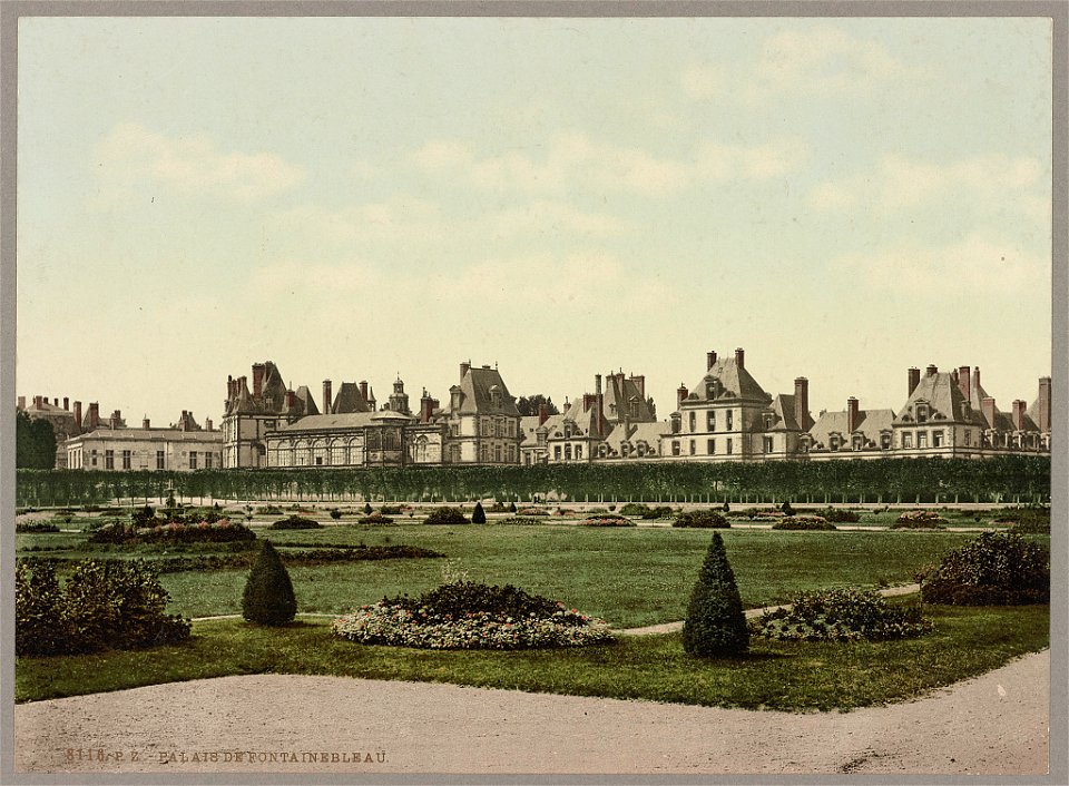 Palais de Fontainebleau LCCN2017659789