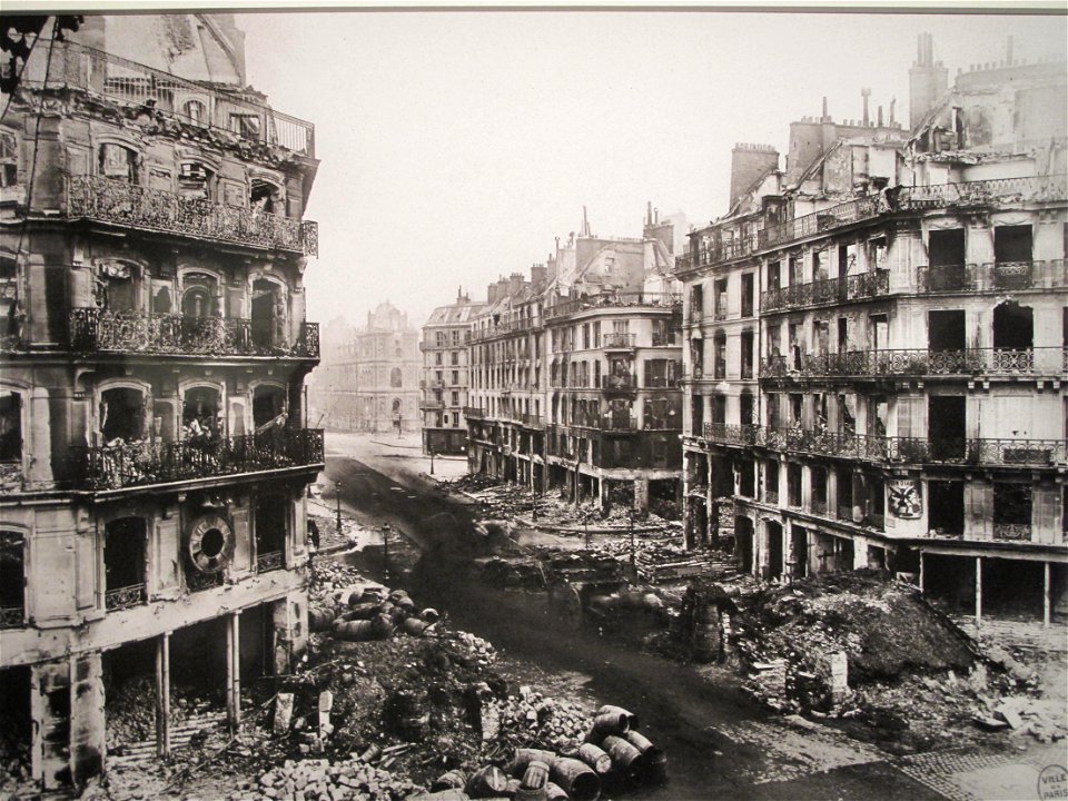 Paris Commune rue de Rivoli