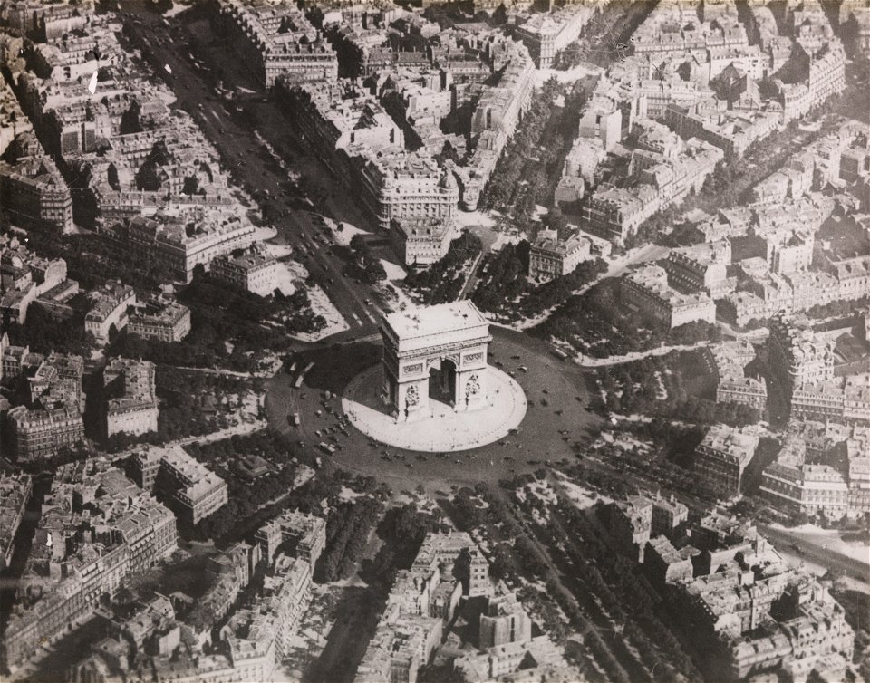 Paris. Place d'Etoile - National Library of Australia