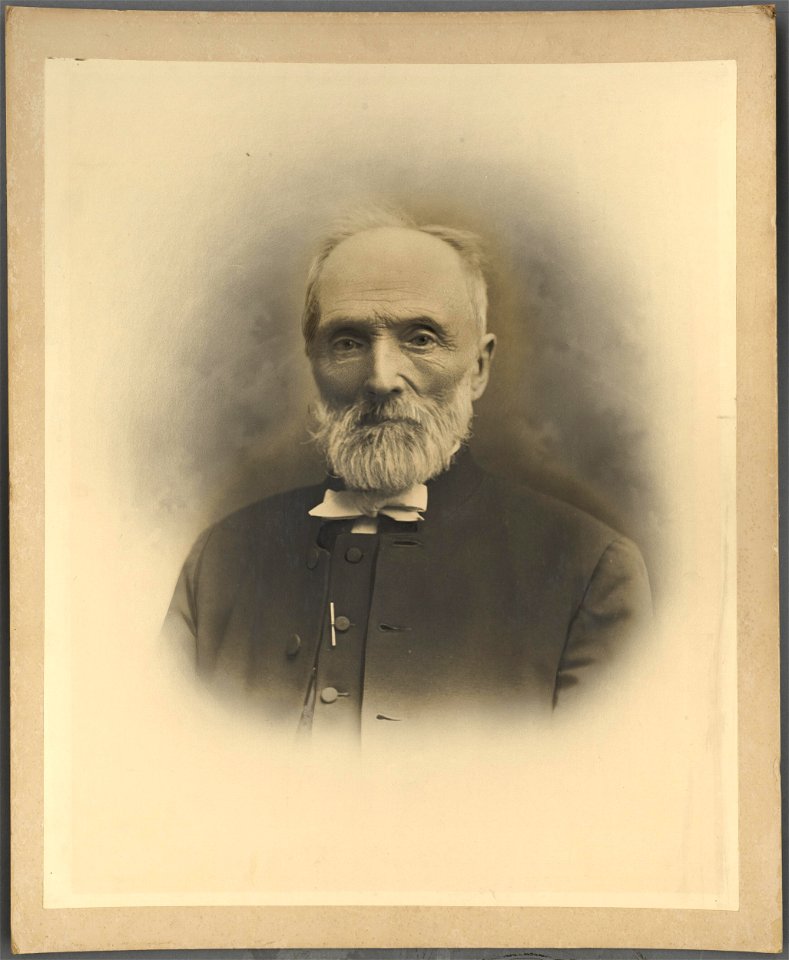 Parch W. S. Roberts Gweinidog Saron, Bodedern, Ynys Môn (5292148)