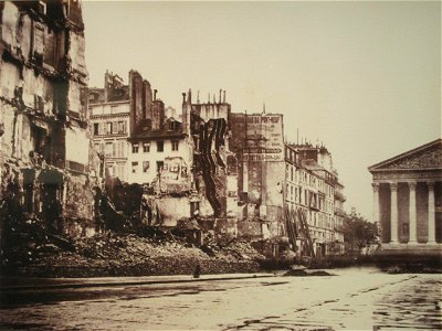 Paris Commune rue Royale