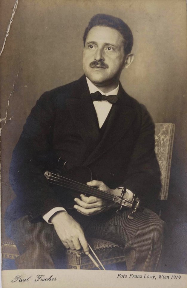 Paul Fischer (violinist) by Franz Löwy, 1919