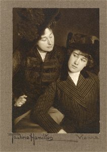 Pauline Hamilton Porträt Clothilde Schrack und Tochter Herta c1910