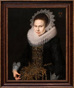 Paulus Moreelse - Portrait of a Young Lady with Ruff