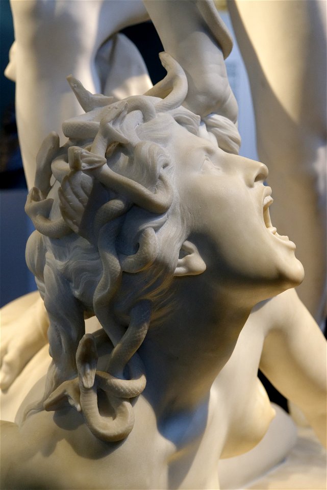 Persée et la Gorgone Ny Carlsberg Glyptotek MIN588 n2