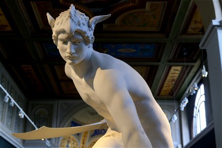 Persée et la Gorgone Ny Carlsberg Glyptotek MIN588 n3