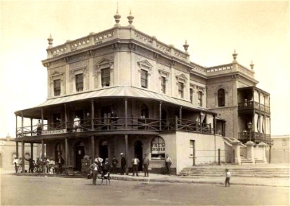 Pier Hotel at Glenelg in 1890 (2)