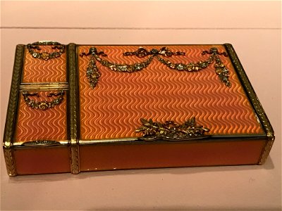 Pink cigarette case