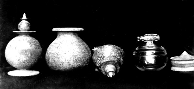 Piprawa five reliquaries