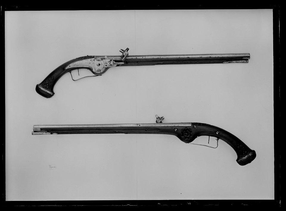 Pistol med hjullås, västeuropeisk typ, 1600-talets mitt - Livrustkammaren - 34816