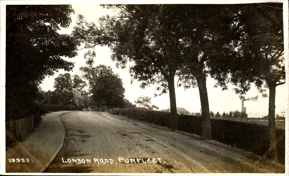 Purfleet. London Road