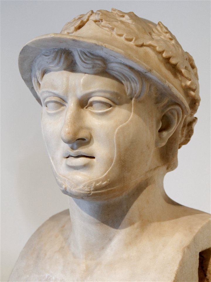 Pyrrhus MAN Napoli Inv6150 n03
