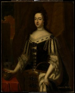 Queen Mary II (1662-94) RMG BHC2853