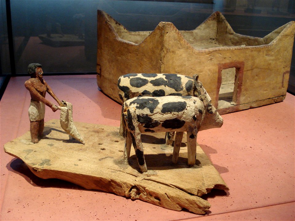 Plowing scene (Louvre E 27069) 01