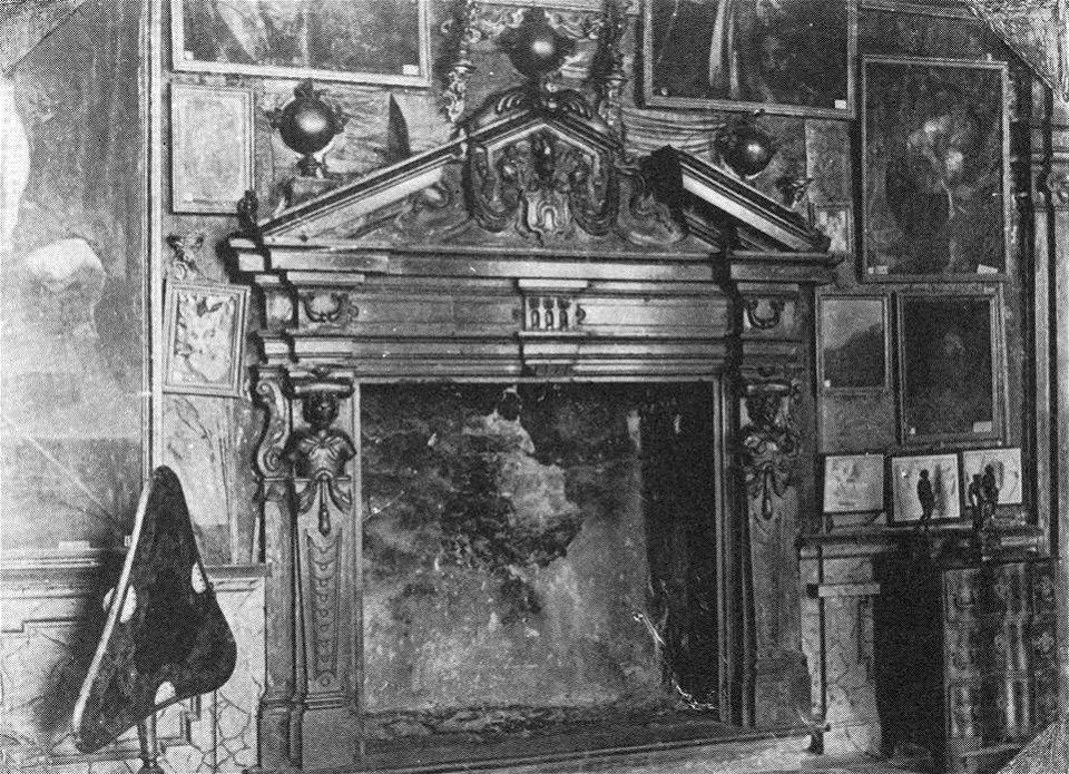 Podhorce Sala Karmazynowa 03