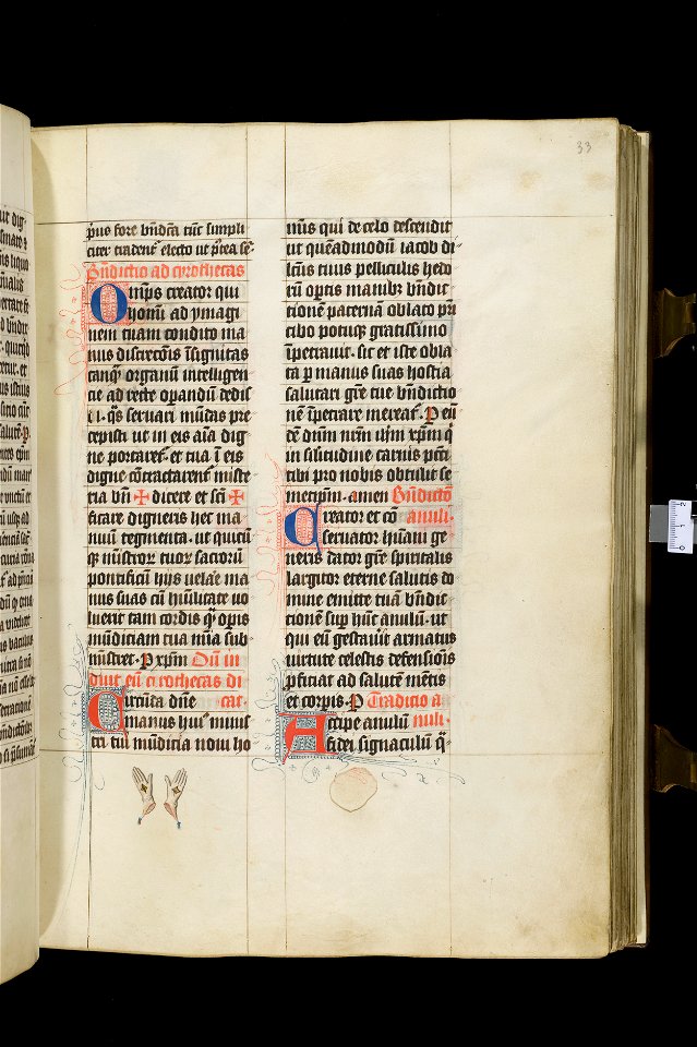 Pontificale Sinte Marie-UBU Hs. 400-f.033r-Handschoenen van een bisschop