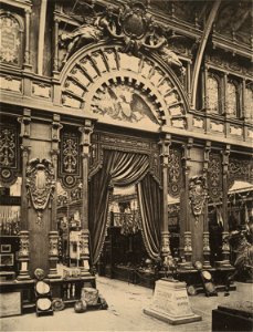 Porte monumentale de l'exposition des États-Unis d'Amérique