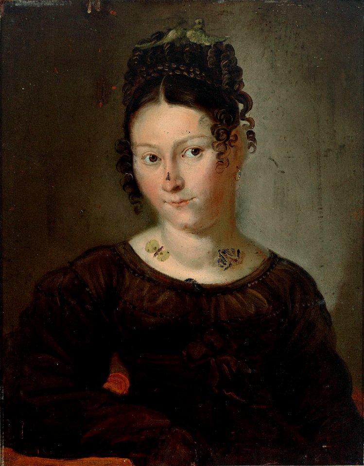 Portrait einer jungen Frau mit Vogel und Insekten