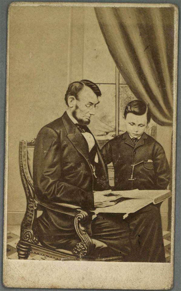 Portrait of Abraham Lincoln and his son, 'Tad' (4670386) (cropped)3
