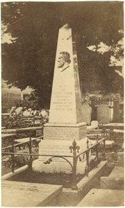 Portrait of burial place of John Jones, 'Talhaiarn' (4670568) (cropped)