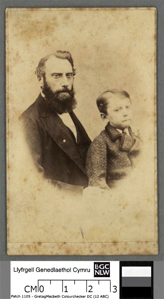 Portrait of George Arbour Stephens as a boy with his father (4671169)