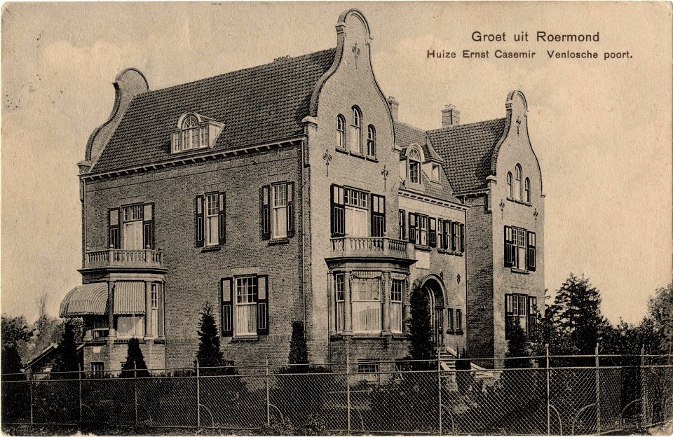 Postcard a3080 Groet uit Roermond, Huize Ernst Casemir Venlosche poort, recto