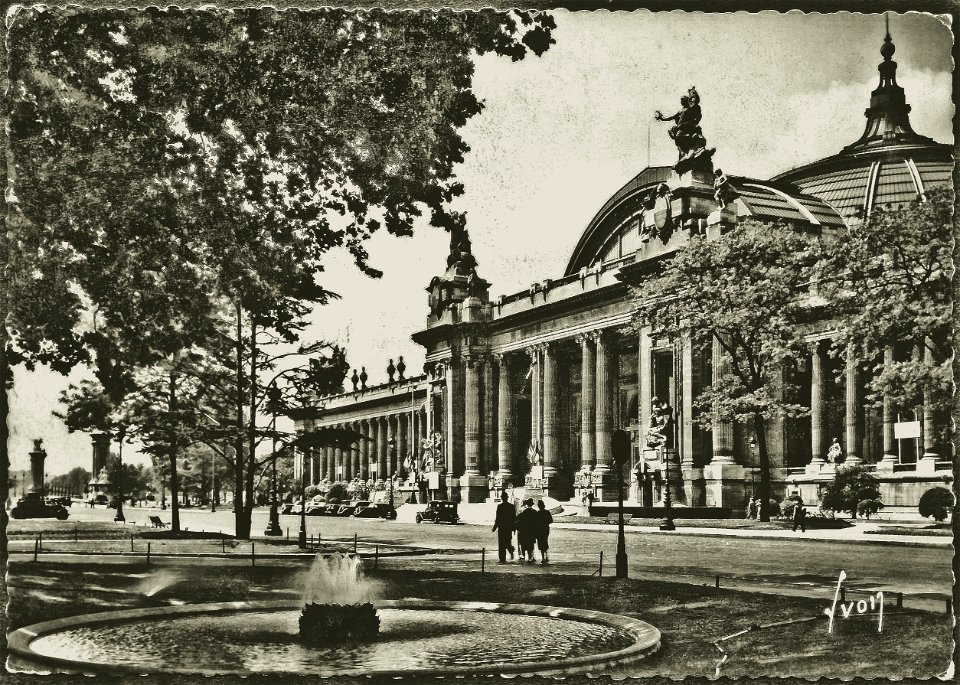 Postcard 1930 Yvon ParisGrandPalais B004