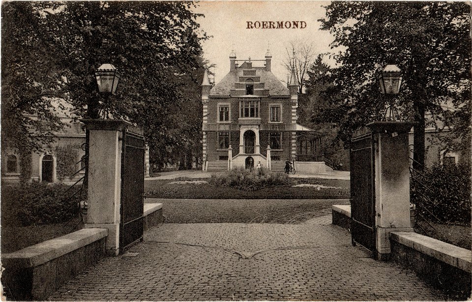 Postcard ROERMOND (Kasteeltje Hattem) recto