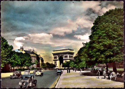 Postcard Paris 1930s AvenueFoch B003a