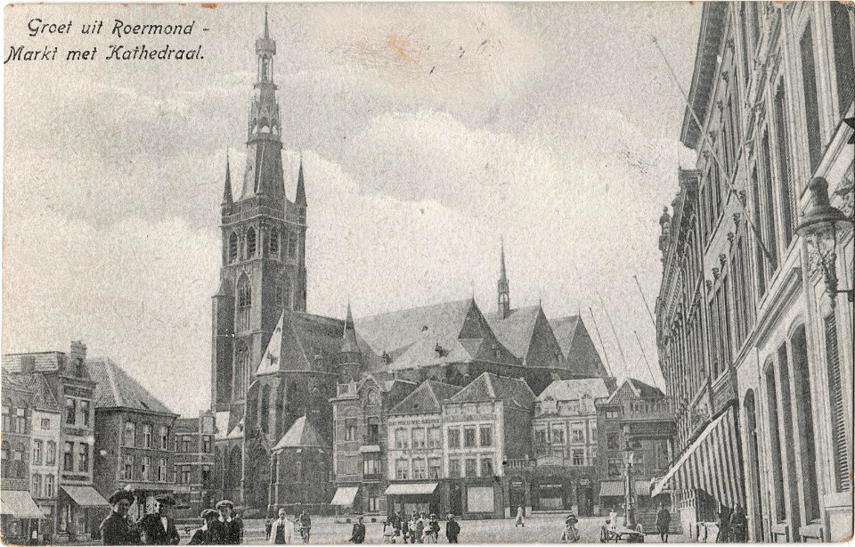 Postcard Groet uit Roermond - Markt met Kathedraal recto