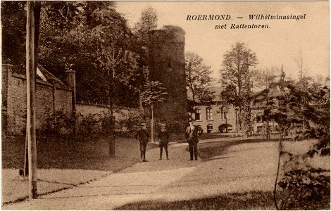 Postcard ROERMOND - Wilhelminasingel met Rattentoren (recto)