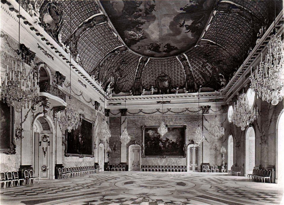 Potsdam - Neues Palais - Marmorsaal - cropped