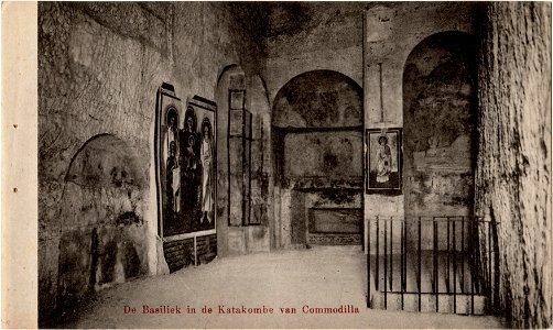 Postcard De Basiliek in de Katakombe van Commodilla recto