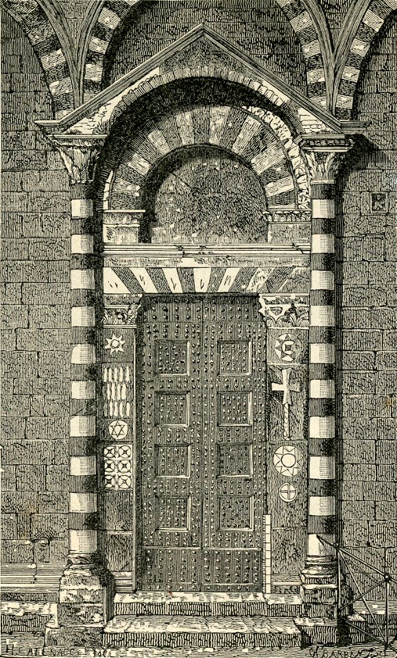 Prato porta laterale della Cattedrale