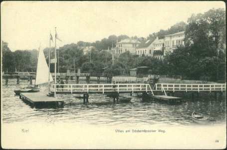 Private Brückenstege am Düsternbrooker Ufer (Kiel 27.802)